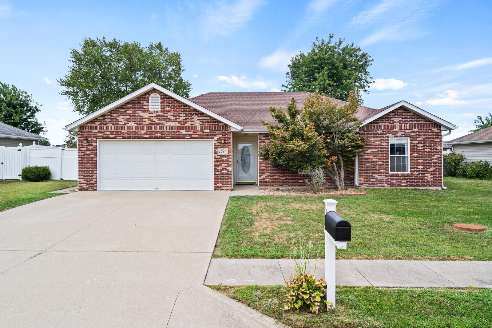 Property Photo:  1387 Matthew Street  MO 65251 