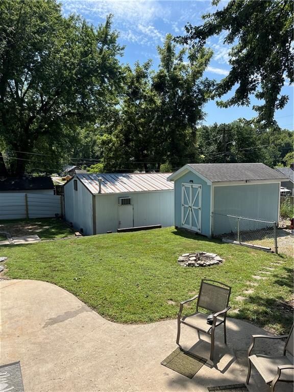 Property Photo:  1808 Bellevue Street  MO 64505 