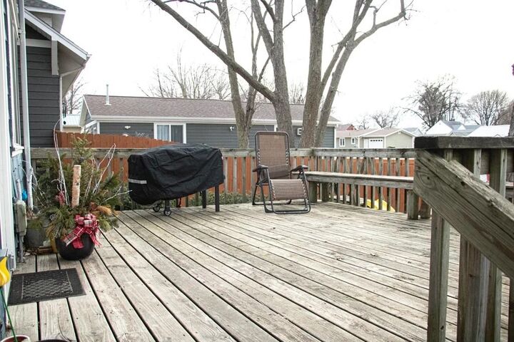 Property Photo:  1009 W 1st Street  IA 50219 