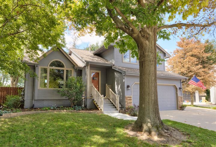 Property Photo: 3904 98th Street IA 50322