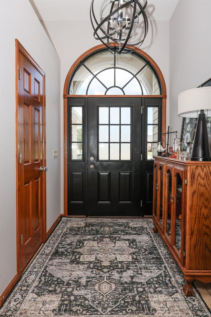 Property Photo: 11305 Nightingale Cove IN 46783