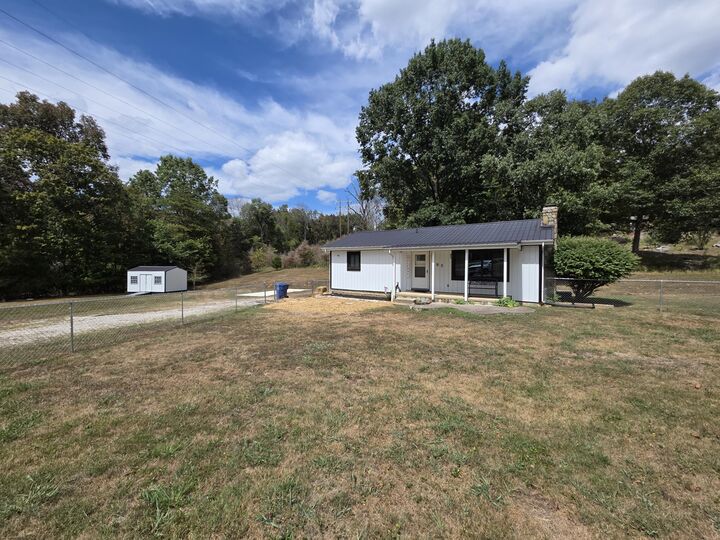 Property Photo:  285 Hill Road  KY 42501 
