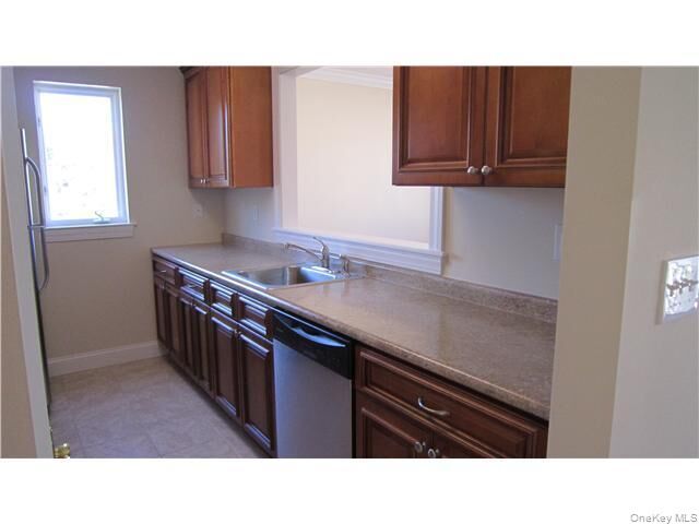 Property Photo: 402 Tondo Circle NY 10926