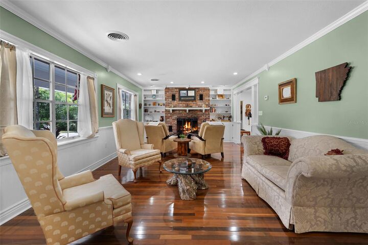 Property Photo:  1041 Sunset Drive  FL 33853 