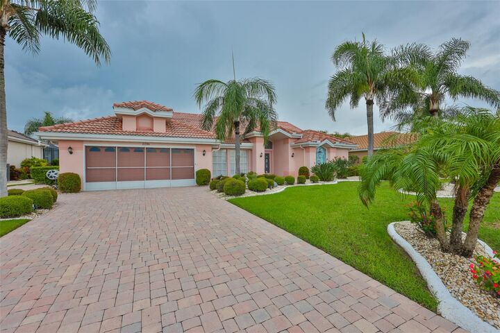 Property Photo: 2236 New Bedford Drive FL 33573