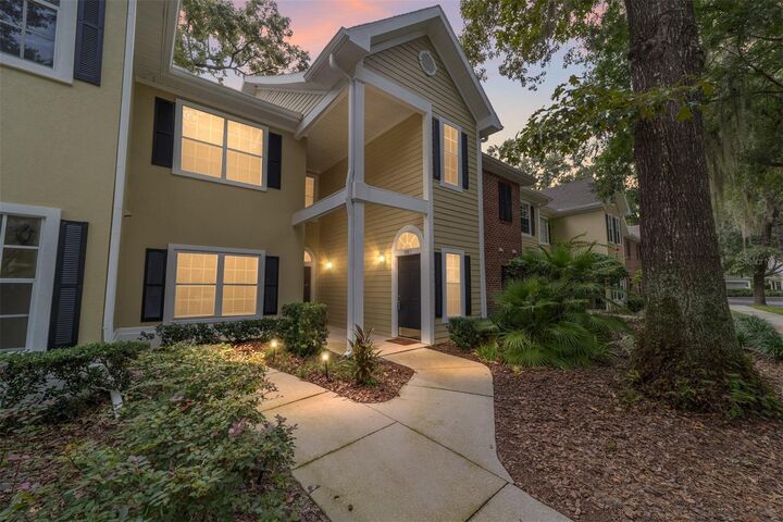 Property Photo: 10000 SW 52nd Avenue 95 FL 32608