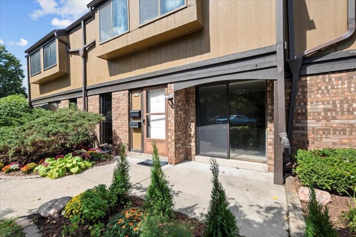 8678 N Servite Dr  Milwaukee WI 53223 photo