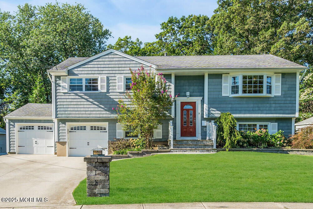 Property Photo: 7 Overbrook Place NJ 07753