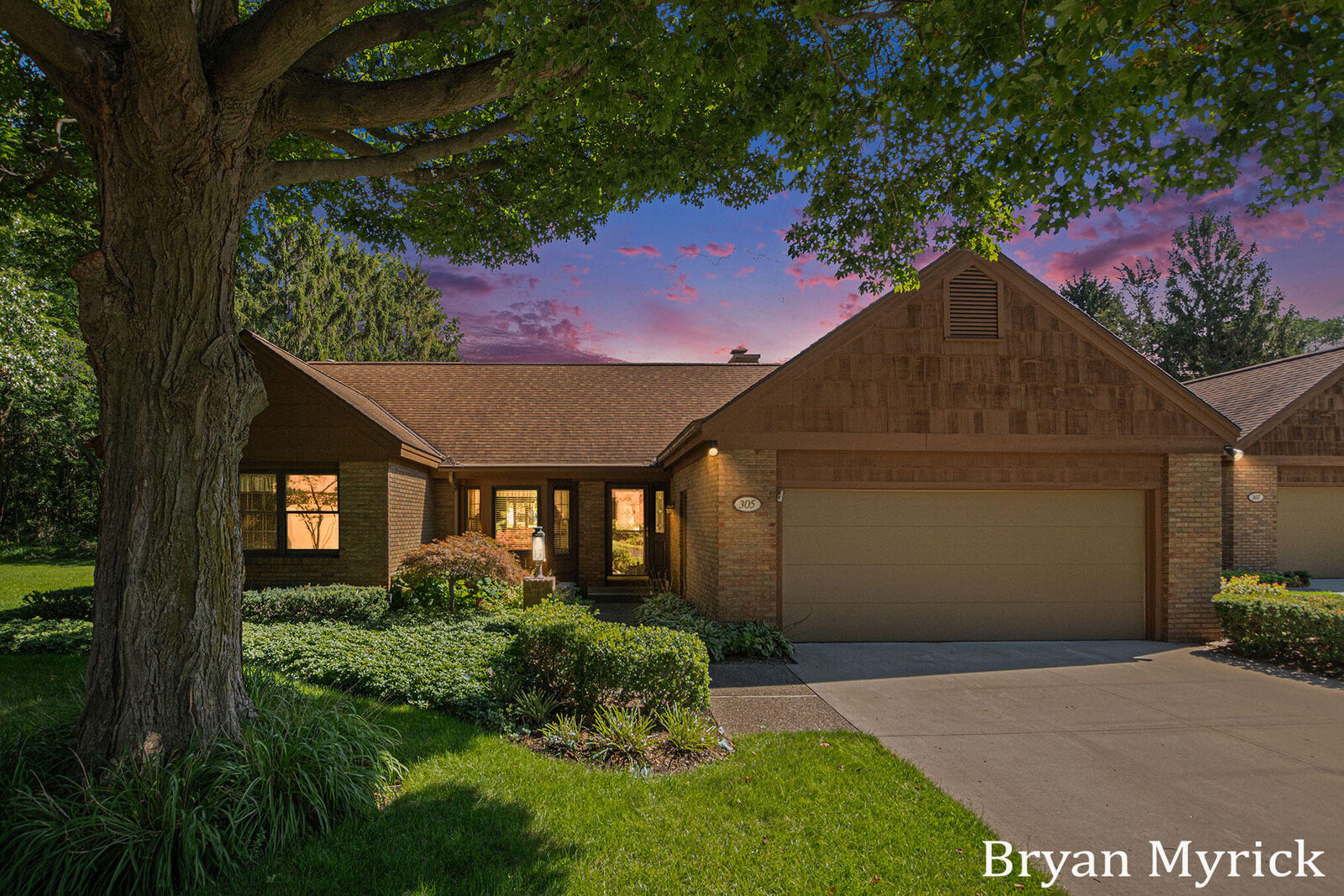 Property Photo: 305 Foxcroft Circle MI 49423