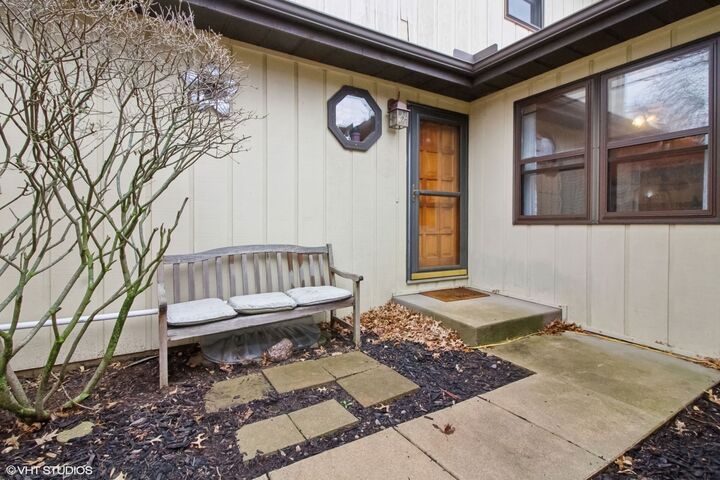 Property Photo: 906 Reimann Avenue IL 60548
