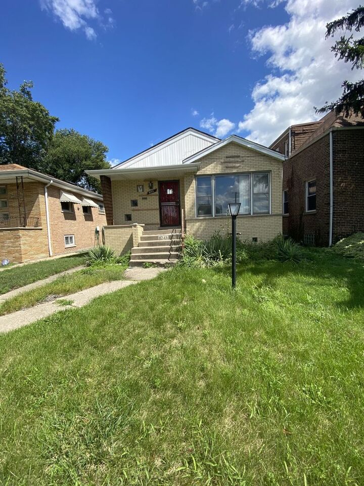 Property Photo: 8243 S Wabash Avenue IL 60619
