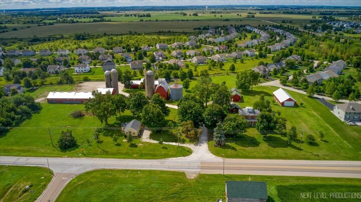 Property Photo: 3668 W Galena Boulevard IL 60506