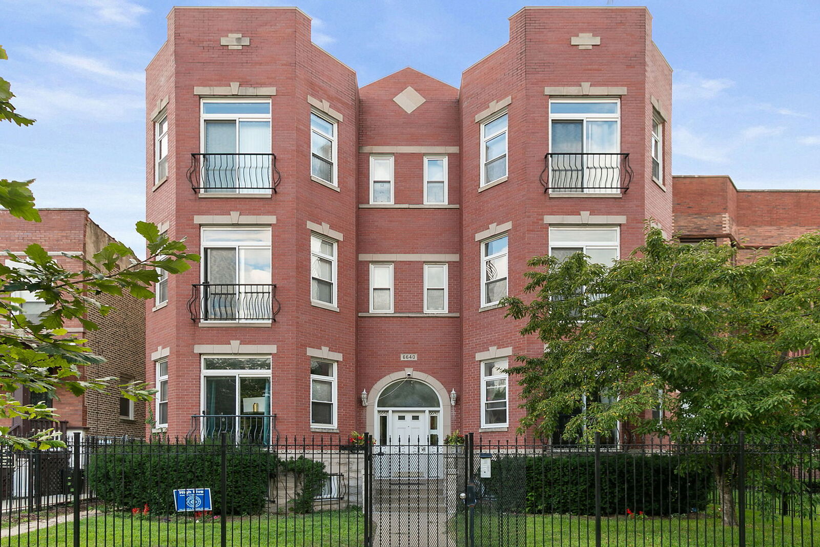 Property Photo: 6640 S Kimbark Avenue 1N IL 60637