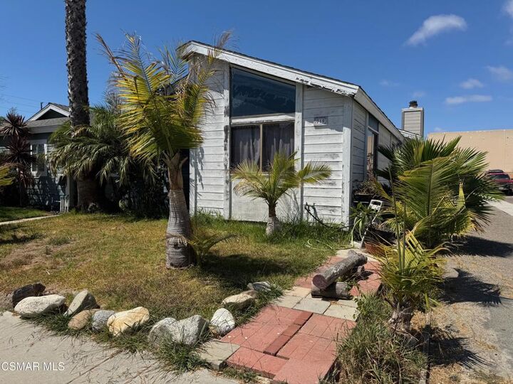 219 Portland Avenue  Huntington Beach CA 92648 photo