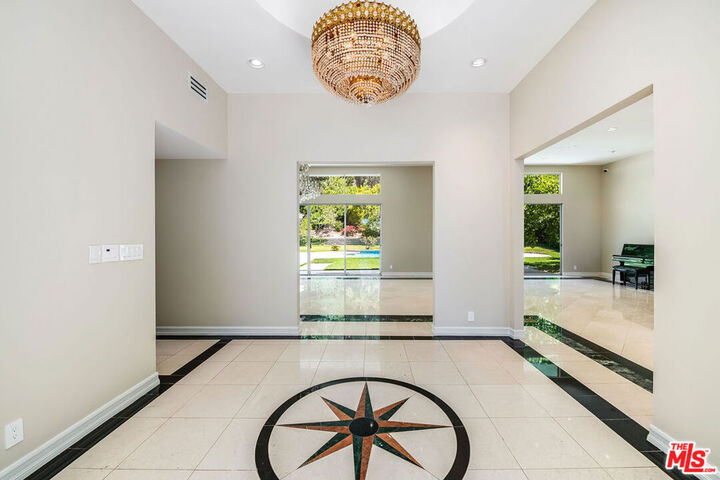 Property Photo: 1860 Loma Vista Drive CA 90210