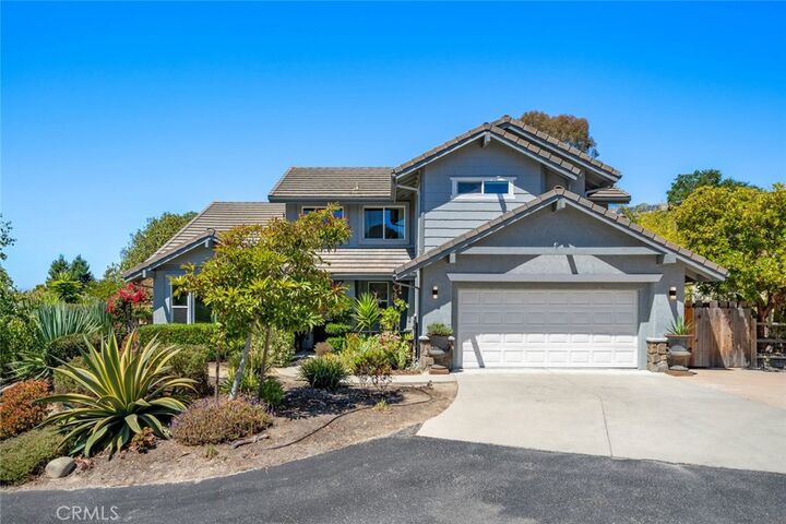 Property Photo:  609 Asilo Street  CA 93420 