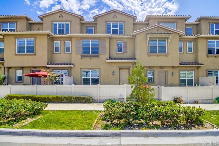 Property Photo:  1330 Santa Liza 4  CA 91913 
