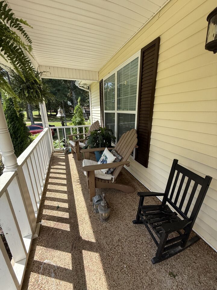 Property Photo: 206 State Ave TN 38464