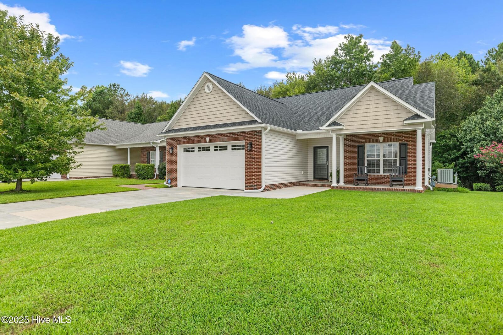 Property Photo:  200 Winterlochen Drive  NC 28540 