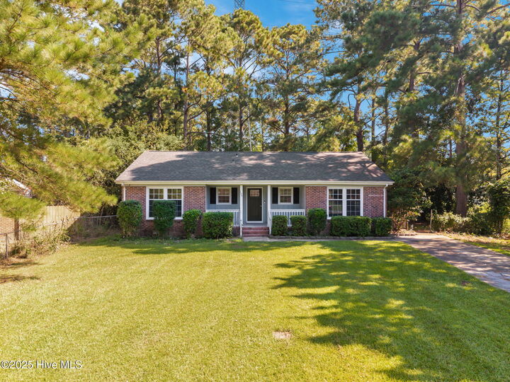 Property Photo: 106 Northview Court NC 28546