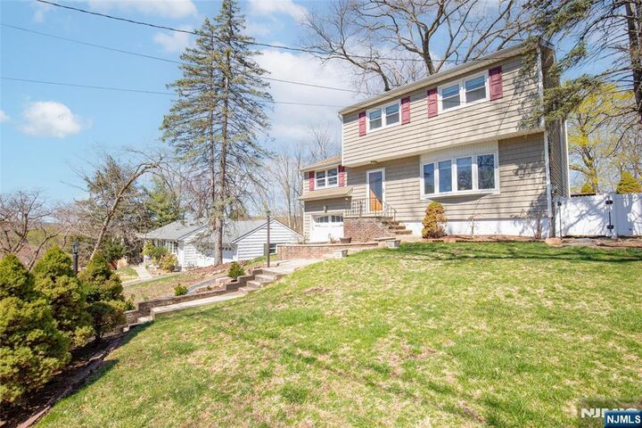 163 Hiawatha Boulevard  Oakland NJ 07436 photo