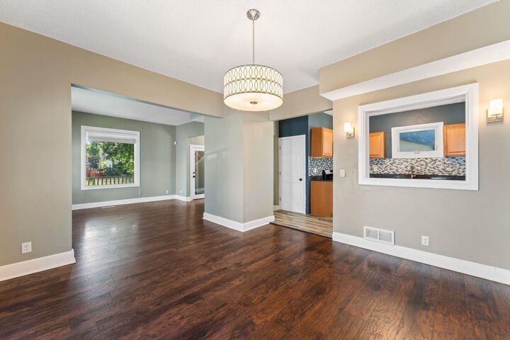 Property Photo:  3204 5th Avenue S  MN 55408 