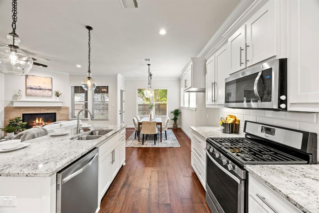 Property Photo:  5630 Birchman Avenue  TX 76107 