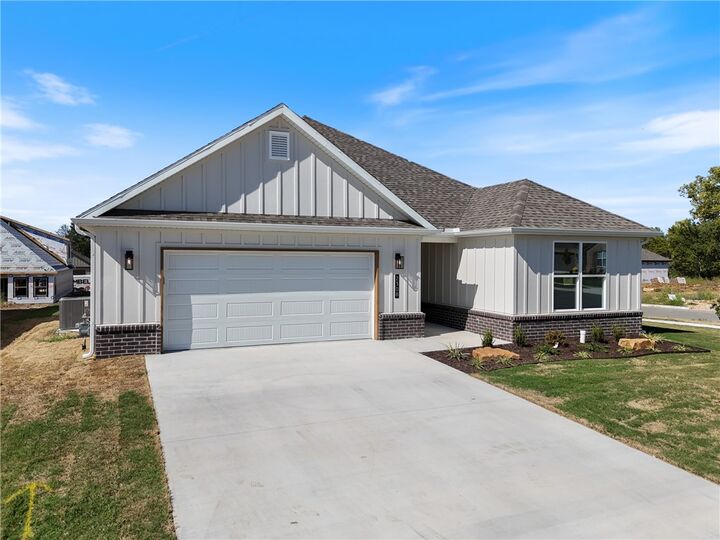 Property Photo:  2308 N Presley Street  AR 72761 