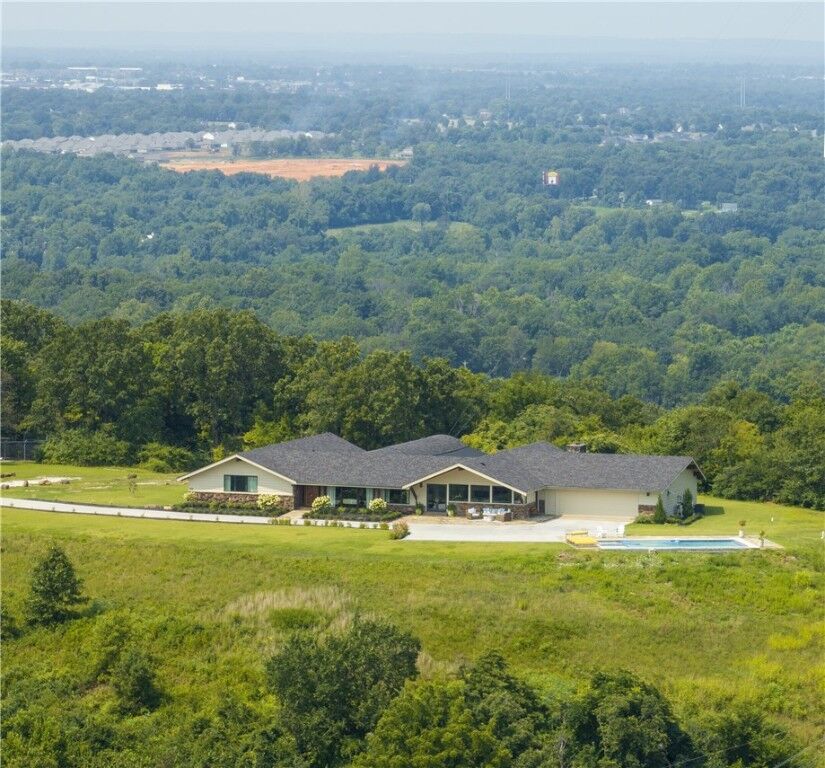 Property Photo:  5292 N Graham Road  AR 72762