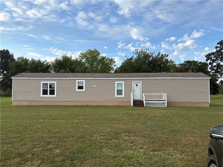 137 Hawkeye Lane  Harrison AR 72601 photo