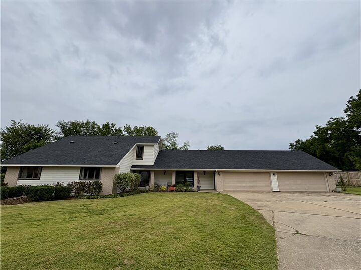 4606 W Centre Court  Rogers AR 72758 photo