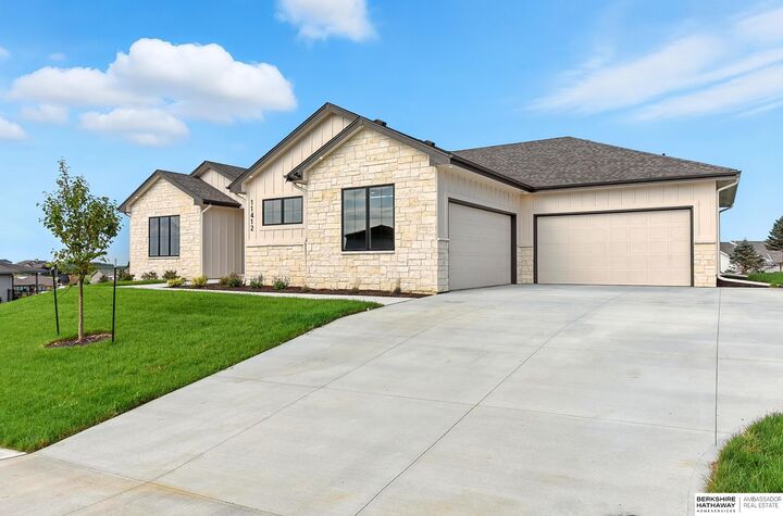 Property Photo: 11412 S 124th Street NE 68046
