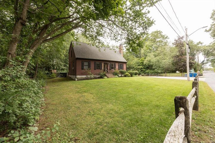 Property Photo:  7 Elmwood Street  MA 01504 