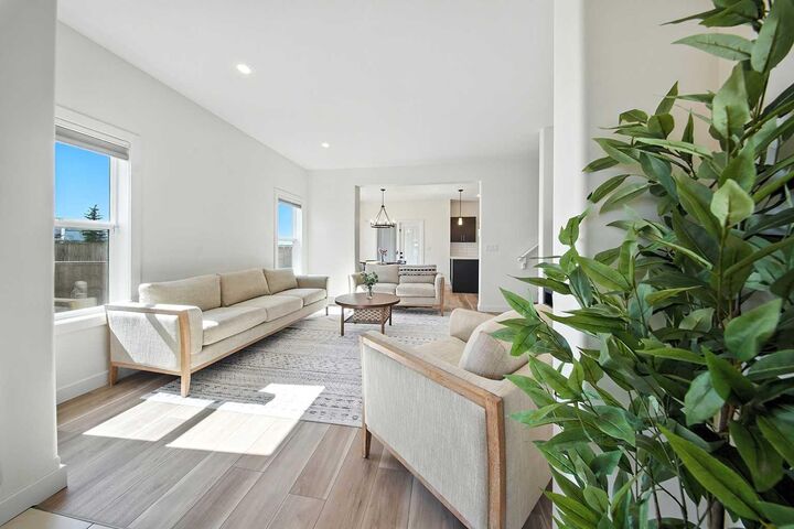 Photo de la propriété:  50 Ava Crescent  AB T4M 0M9 