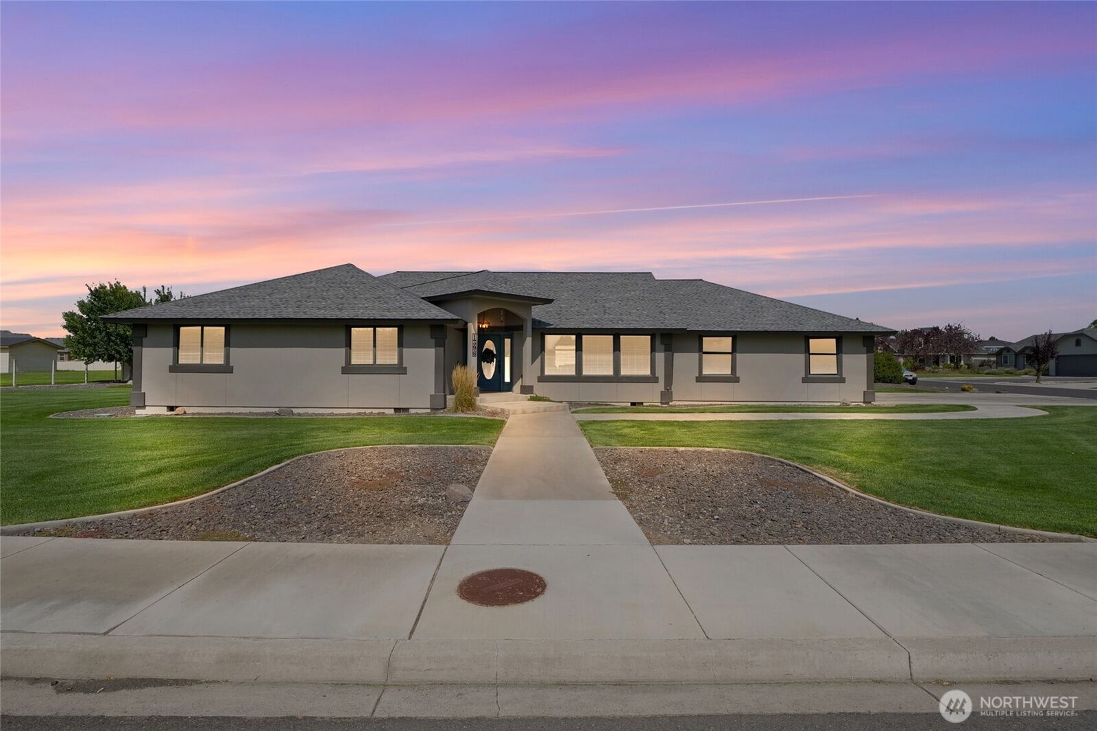 Property Photo:  1396  Fairway Drive NE  WA 98837 
