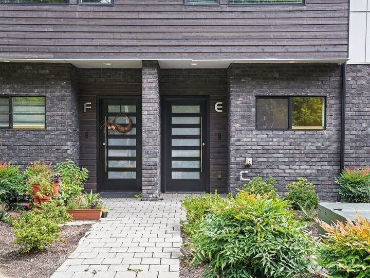 Property Photo:  17338  Bothell Way NE  WA 98011 