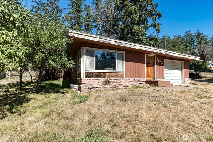 Property Photo: 1066 View Ridge Drive WA 98277