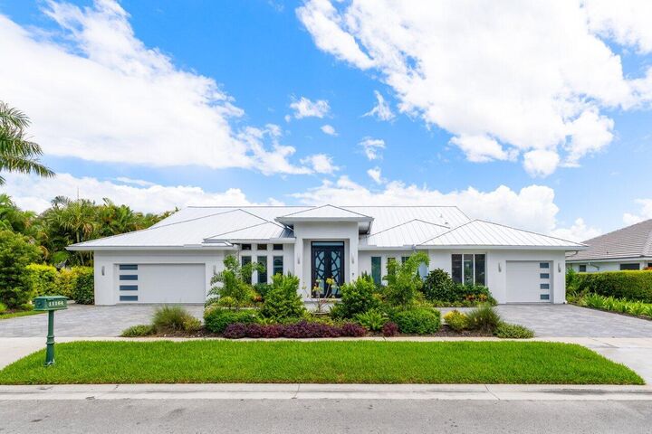 Property Photo: 11164 Boca Woods Lane FL 33428
