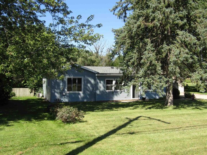 Property Photo:  5910 South County Rd D Road  WI 53511 
