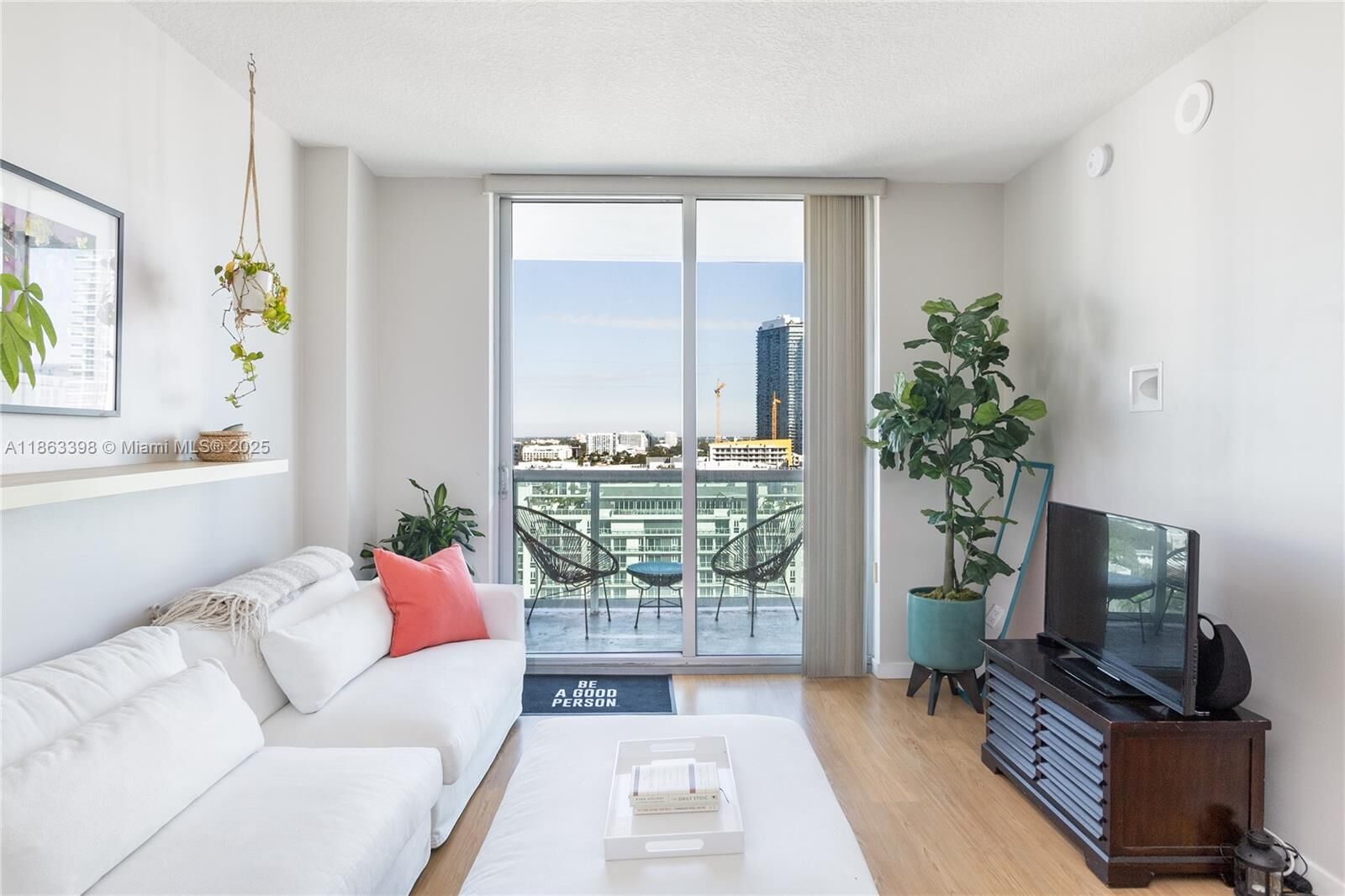 Property Photo: 333 NE 24th St 1505 FL 33137
