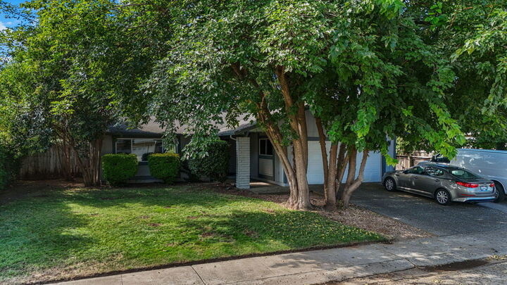 378 Newport Drive  Redding CA 96001 photo