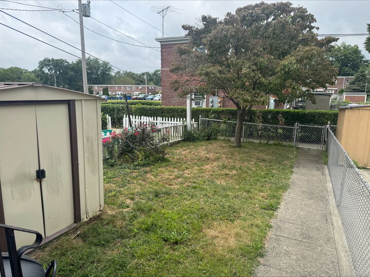 Property Photo: 55 Court D 258 CT 06610