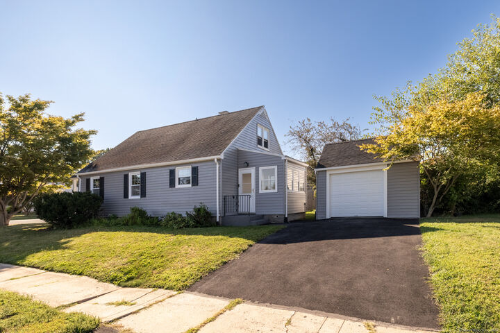 Property Photo:  66 1st Street  CT 06051 