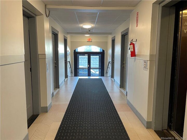 Property Photo: 225 Golden Hill Street 5G CT 06604