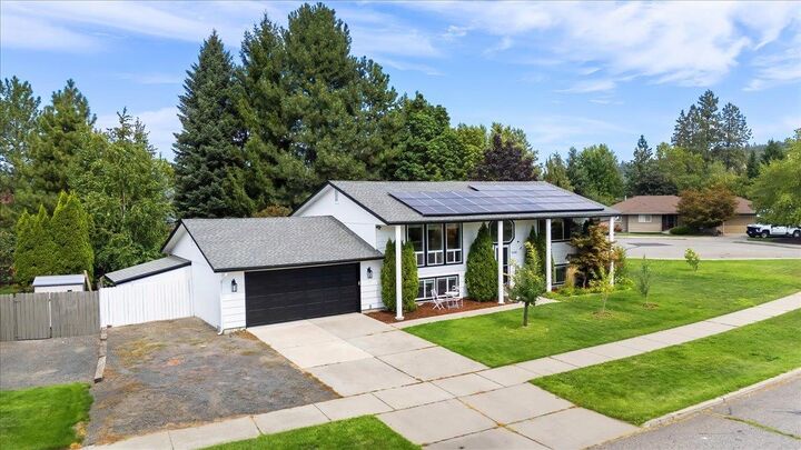 Property Photo: 5330 W Russett Dr WA 99208