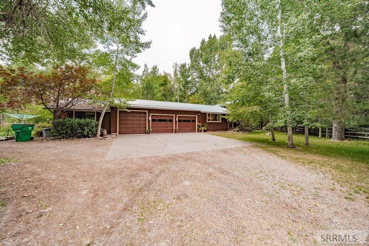 Property Photo: 465 N 4108 E ID 83442