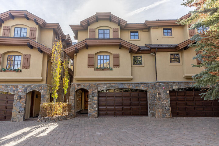 Property Photo: 221 Picabo Street #H (5-B) ID 83340