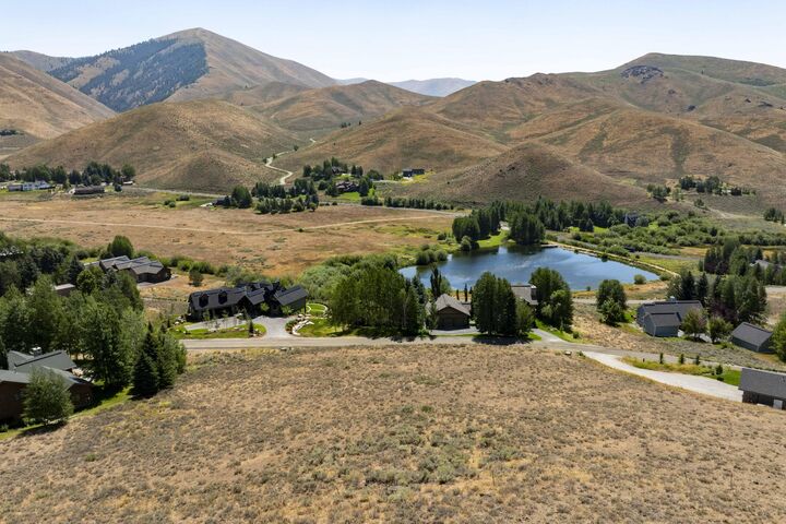 Property Photo:  113 Cochise Dr  ID 83333 