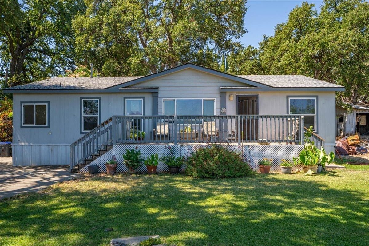 Property Photo: 14605 Kinney Avenue CA 96080