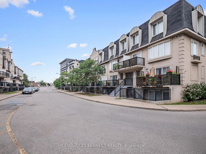 Property Photo: 65 George Appleton Way 2075 ON M3M 2E9